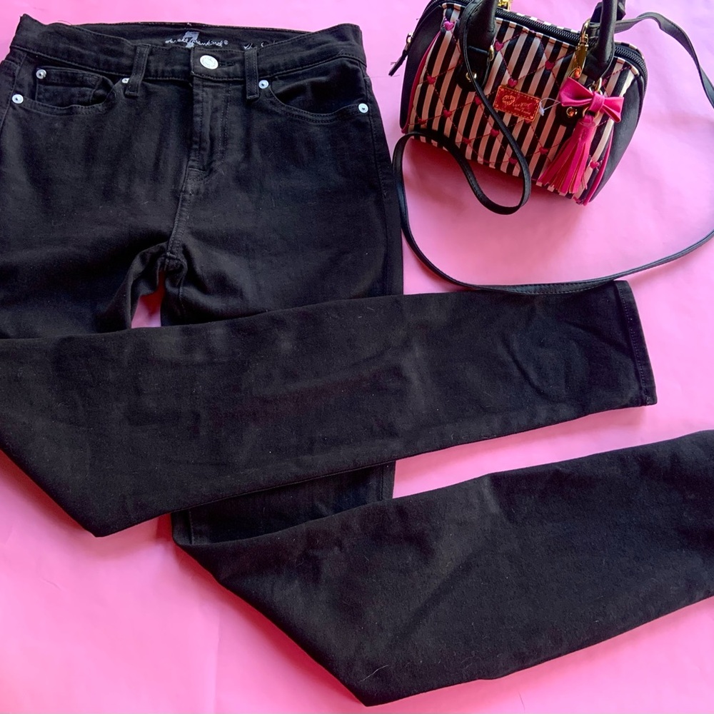 NWOT 7 For All Mankind black THE SKINNY denim jeans